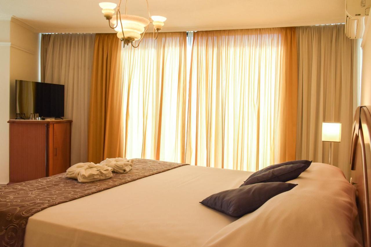 Hotel Golden Park Internacional Foz & Convencoes By Nacional Inn Foz do Iguaçu Exteriör bild
